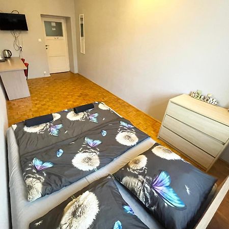 Fantastic Waw - G Room 1 Варшава Екстериор снимка